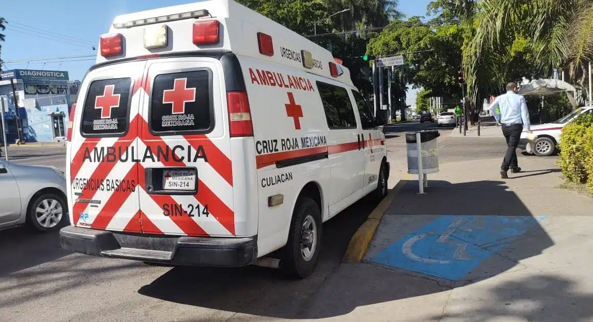 Protección Civil Estatal y Cruz Roja le brindaron los primeros auxilios a la víctima
