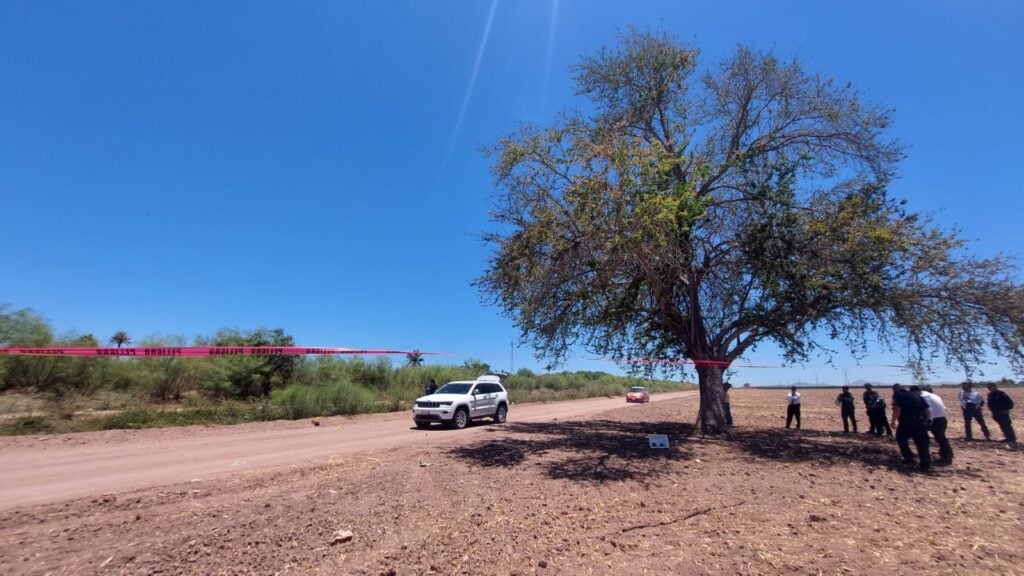 Cuerpos sin vida cerca de una Cherokee fueron encontrados en Ahome