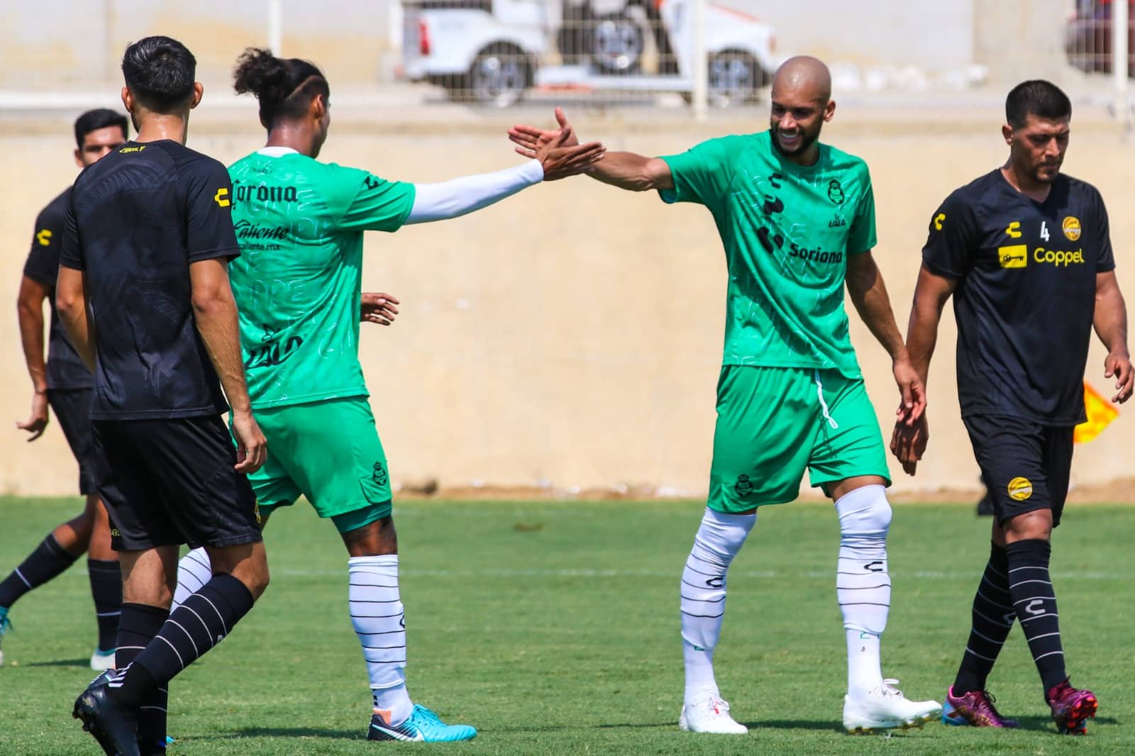 Dorados de Sinaloa y Santos Laguna se midieron en la cancha del Centro de Formación de Mazatlán