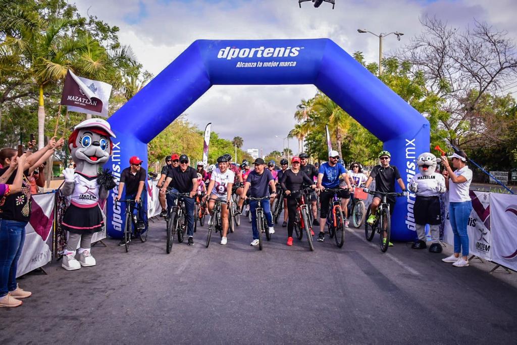Con un recorrido de 3 kilómetros, mazatlecos celebran el Día Mundial de la Bicicleta