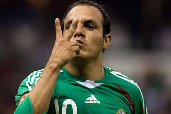 exfutbolista mexicano, Cuauhtémoc Blanco,