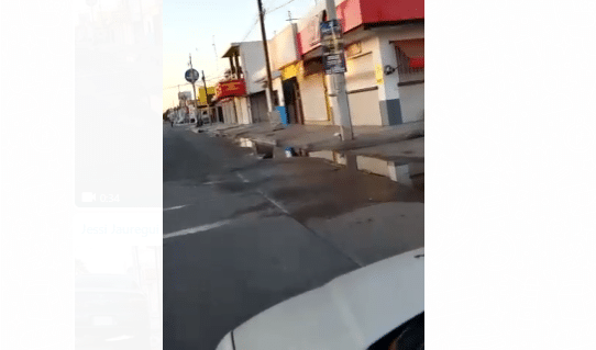 A vecino del Santa Teresa no le importa desperdiciar litros de agua; se reconecta y causa megafuga