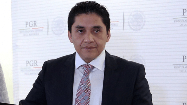 Detienen a exjefe antisecuestros de SEIDO, Gualberto Ramírez Gutiérrez, por caso Ayotzinapa