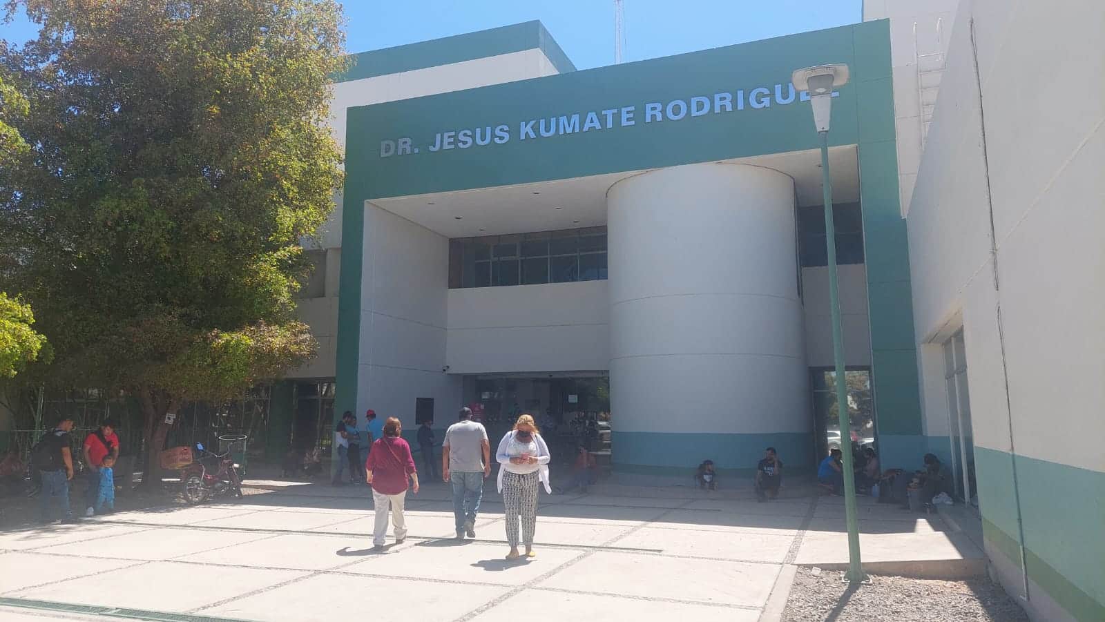 PERSONAS CON síntomas de agotamiento por calor fueron atendidas en la última semana en el área de Urgencias ya que presentaron desvanecimiento por debilidad y dolor de cabeza mientras se encontraban bajo los rayos del sol,