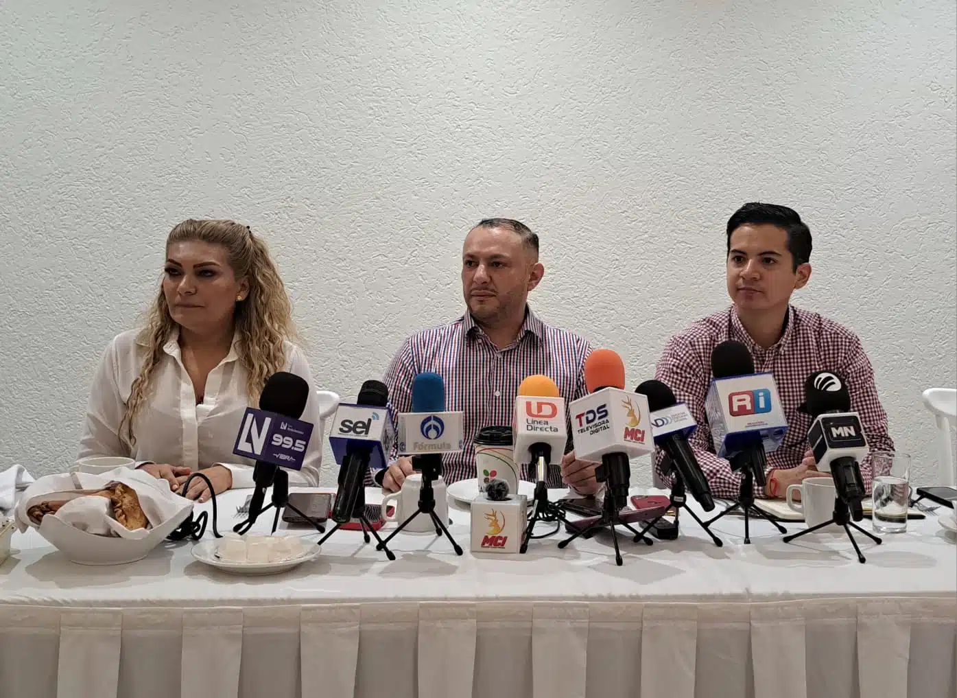 Rueda de prensa de integrantes del PT en Mazatlán