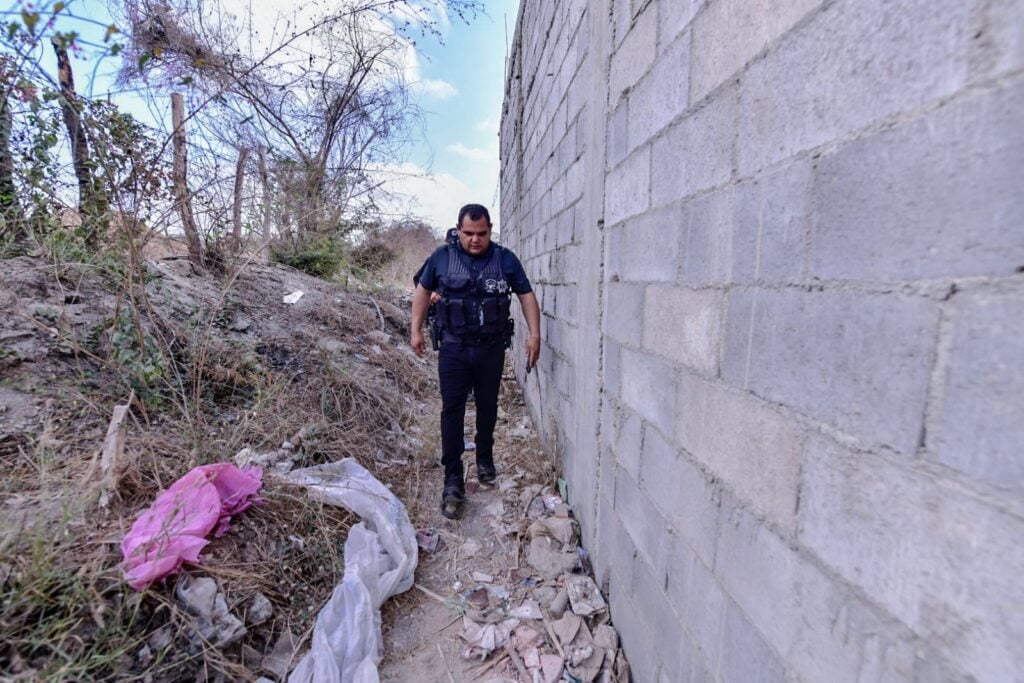 Limpieza de baldíos y calles en Mazatlán