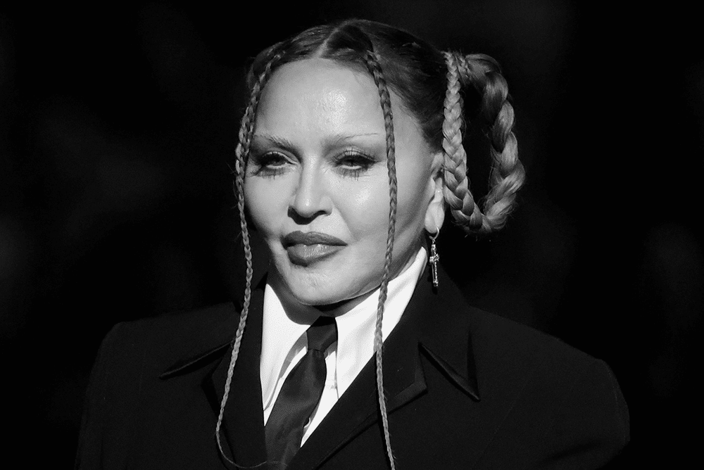 Madonna es encontrada sin signos vitales y llevada al hospital; está intubada