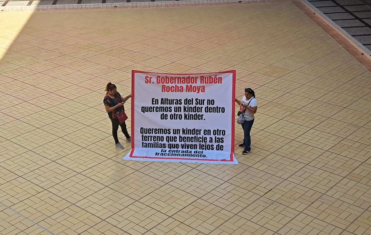 Manifestación SEP Madre afectada