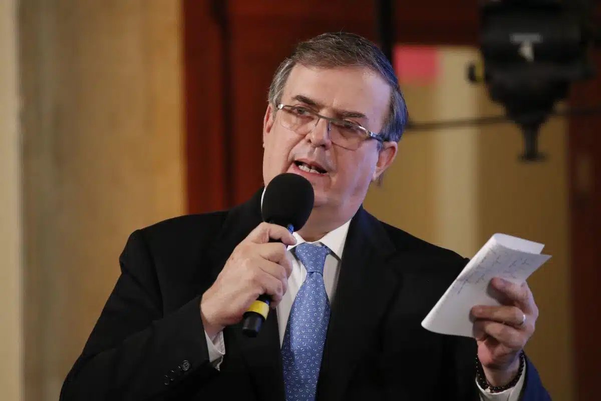 Marcelo Ebrard comparte informe de gastos