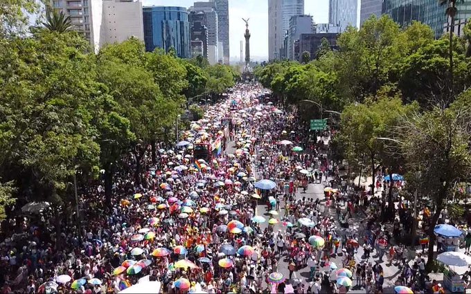 Marcha LGBTQ+ celebrada en CDMX