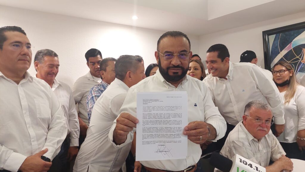 Marco Osuna y Chuy Valdés renuncian al PRI (1)