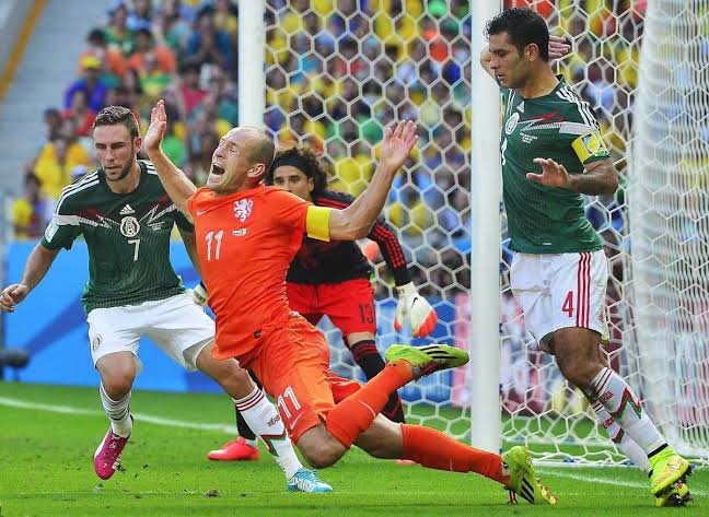 Era el minuto 92 cuando Arjen Robben protagonizó aquella jugada que pasó a la historia.
