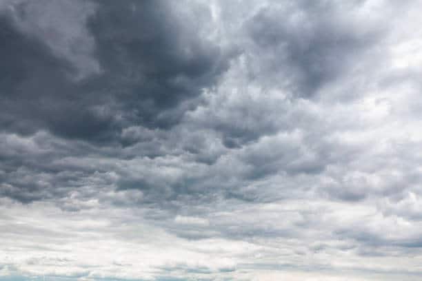 Nubes grises probabilidad de lluvias