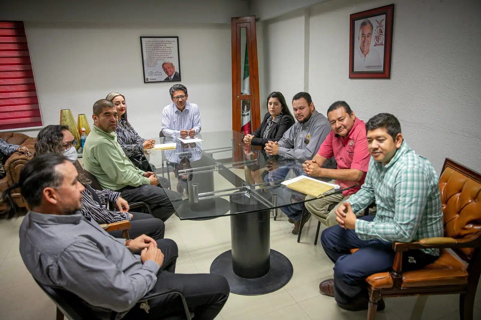 Nueva dirigencia del Stashag se presenta con el alcalde de Guasave