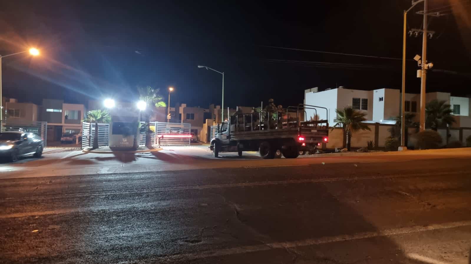 Militares sitian privada de Culiacán; al parecer aseguran un domicilio