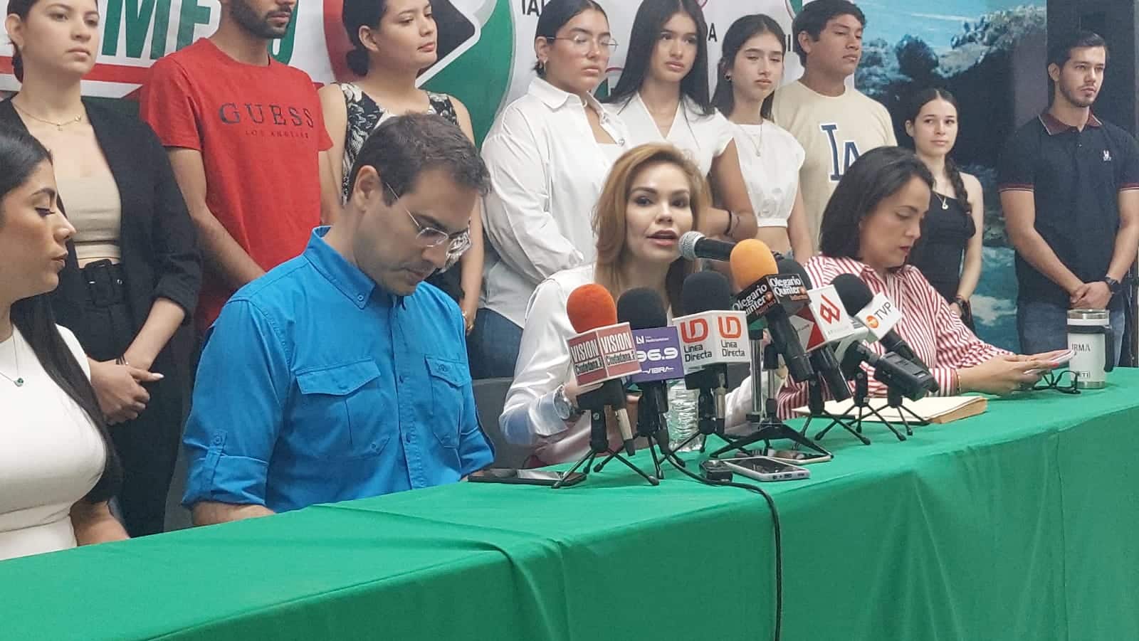 presidenta del Partido Revolucionario Institucional (PRI) en el estado, Paola Gárate Valenzuela.