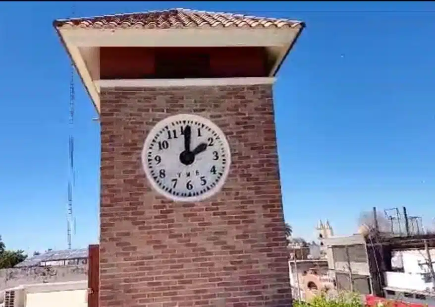 Reloj monumental de Guasave