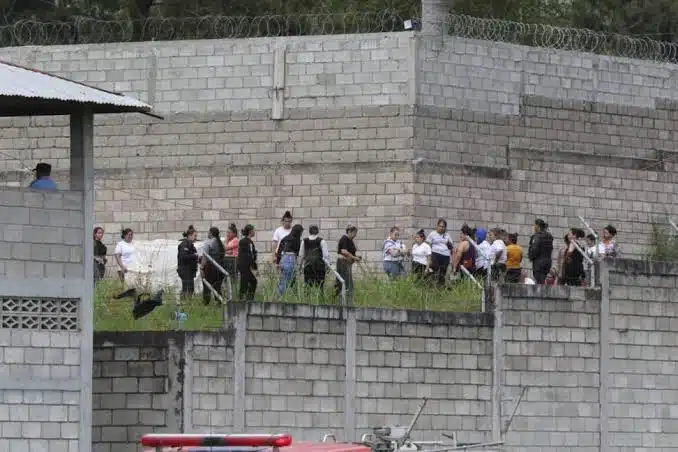 Reportan 41 víctimas mortales tras una riña en penal de Honduras
