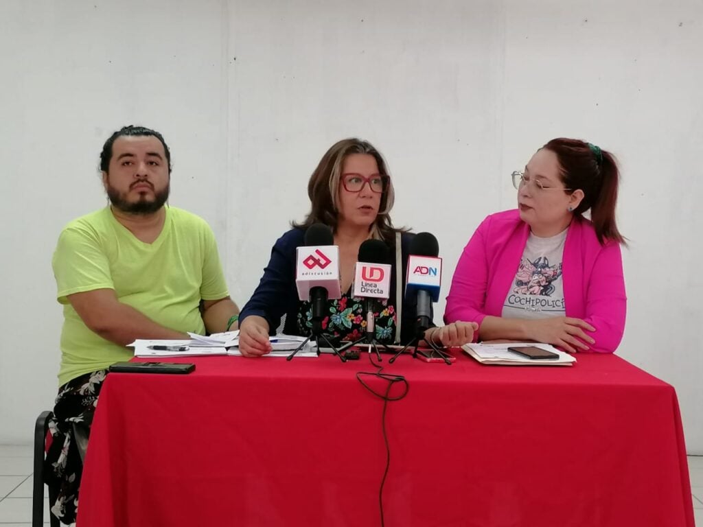 Rocío Avendaño presidenta del colectivo Mujeres Activas Sinaloenses Conferencia de prensa