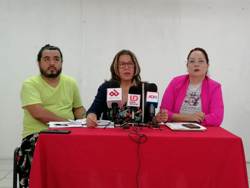 Rocío Avendaño presidenta del colectivo Mujeres Activas Sinaloenses Conferencia de prensa