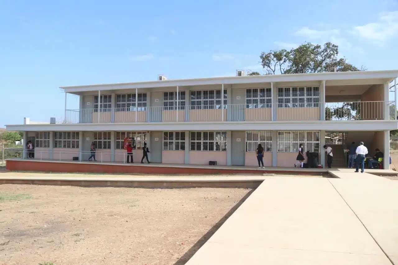 Llaman a los directores de escuelas sin aire acondicionado que tomen criterios para finalizar ya el ciclo escolar