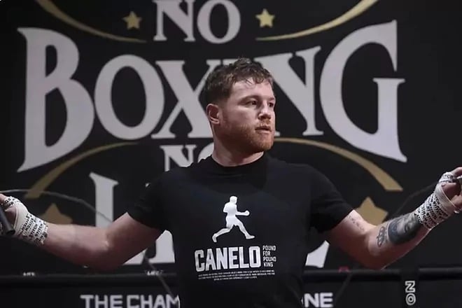 “Canelo” Álvarez con los brazos abiertos