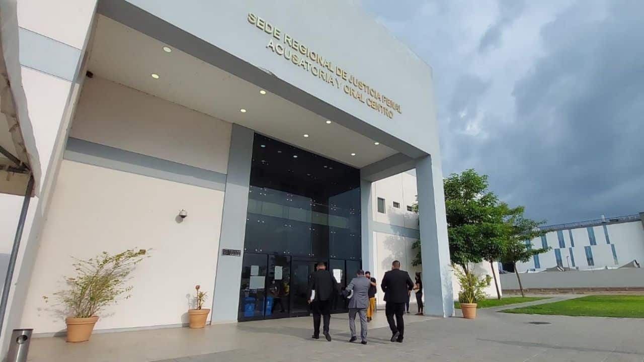 Sede regional de justicia penal acusatoria y oral centro en Culiacán donde se llevan a cabo audiencias