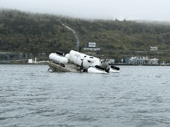 Con este control de videojuegos manejaban submarino que bajó al Titanic