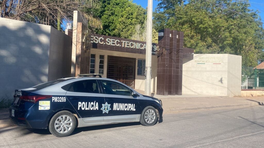 Suspensión de clases en la ETI 94 Los Mochis