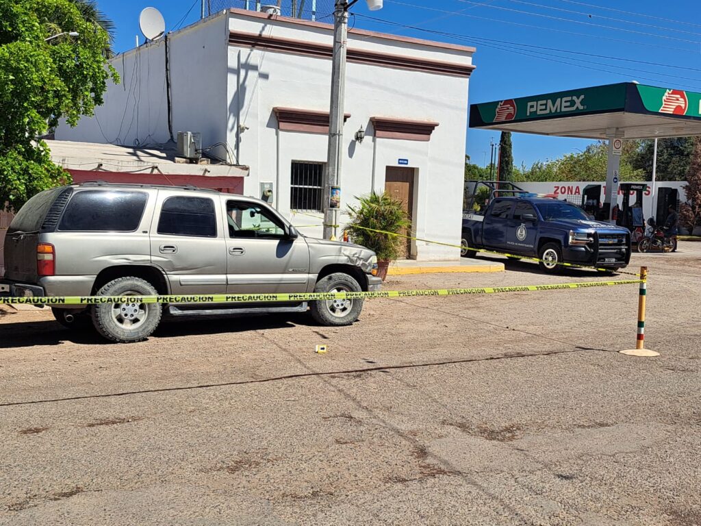 Sobre la calle principal de Ocoroni yacía sin vida Fany Patricia al interior de una camioneta Tahoe