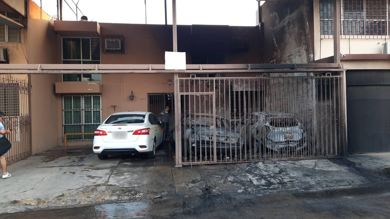 Vehículos incendiados en Culiacán