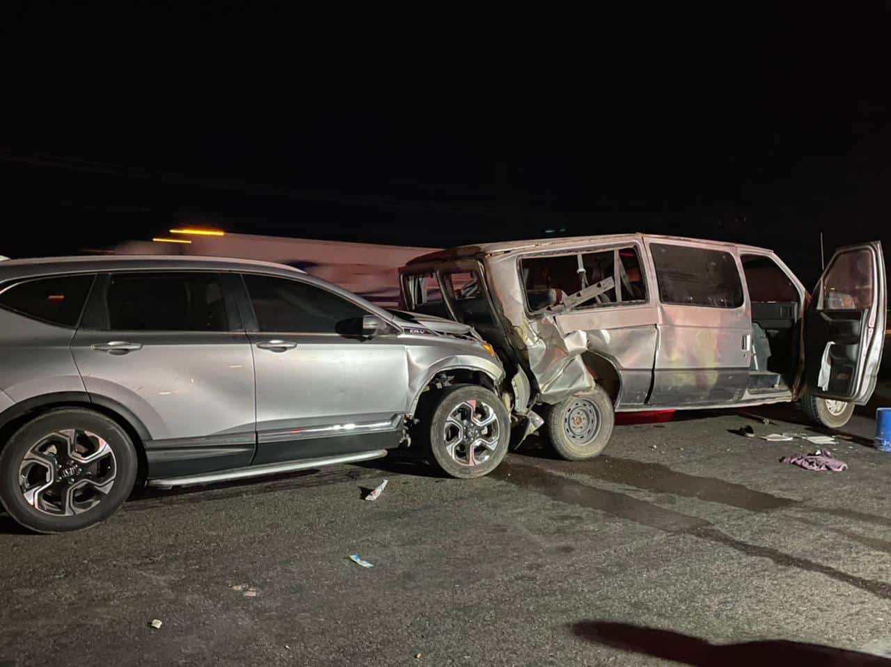 Choque por alcance deja ocho personas lesionadas en la carretera Culiacán-Eldorado 