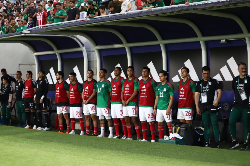 VIDEO: Y retiemble en sus centro la tierra…así sonó el himno de México en Mazatlán