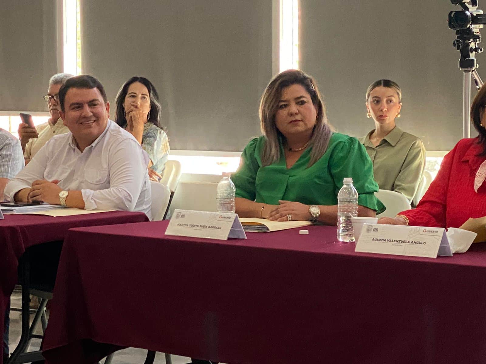 En la sesión de cabildo, los ediles guasavenses alzaron la voz para exhortar a los gobiernos a que se sensibilicen con el sector agropecuario.