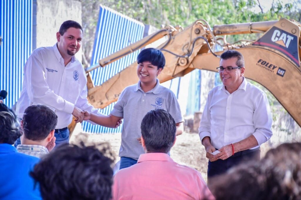 Obras públicas Mazatlán /Cortesía /Inician obra de contención pluvial y barda perimetral en la UPSIN de Mazatlán