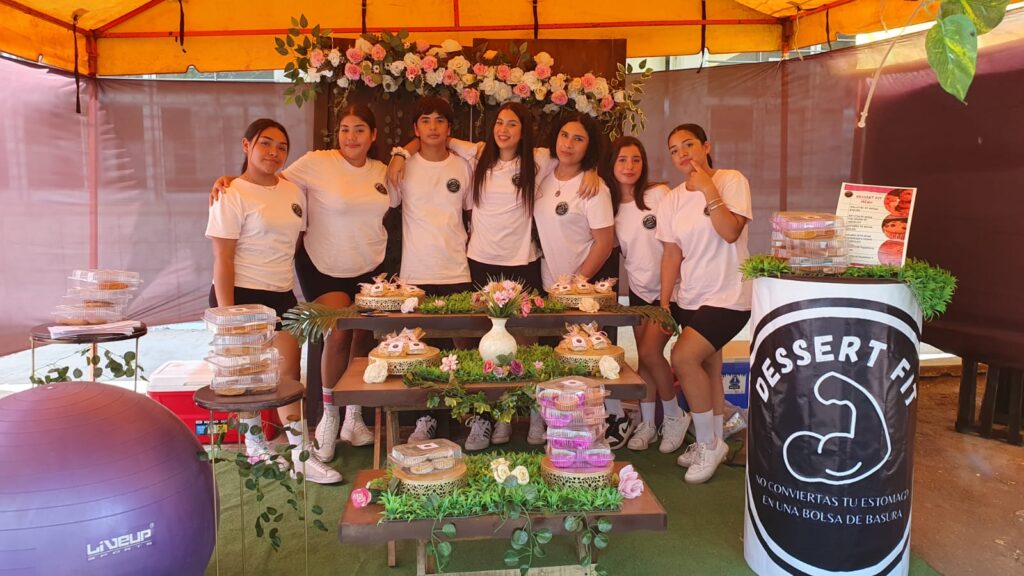 Alumnos de Conalep El Rosario presentan proyectos emprendedores: desde bares, hasta café "pet friendly"