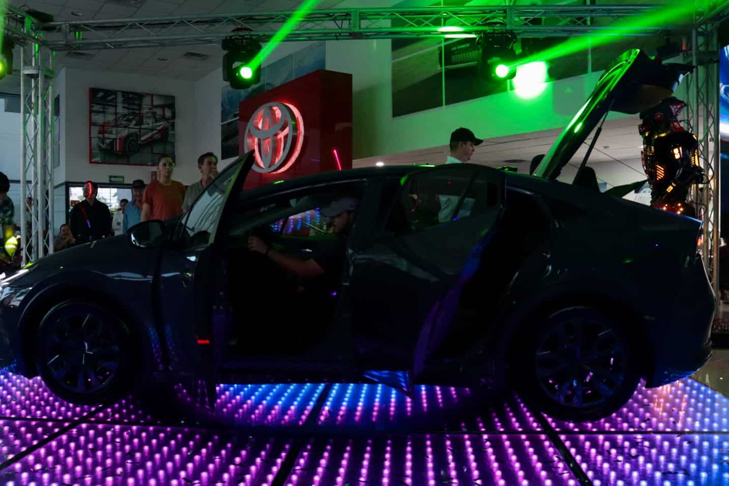 Toyota Prius, pionero de la electrificación, llega a México