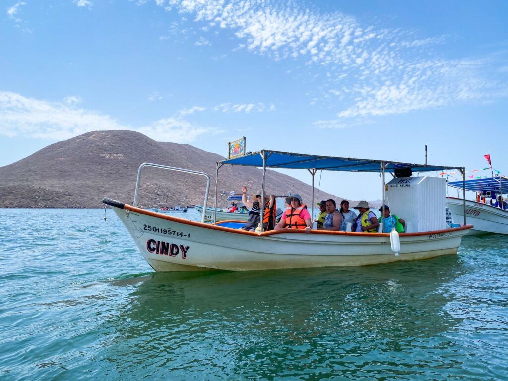 Ahome brinda hospitalidad a cerca de 100 turistas provenientes de Chihuahua