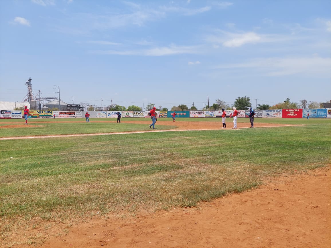 ¡No apto para cardíacos! Así arrancó la 2da ronda de Play Offs en la Peimbert Camacho