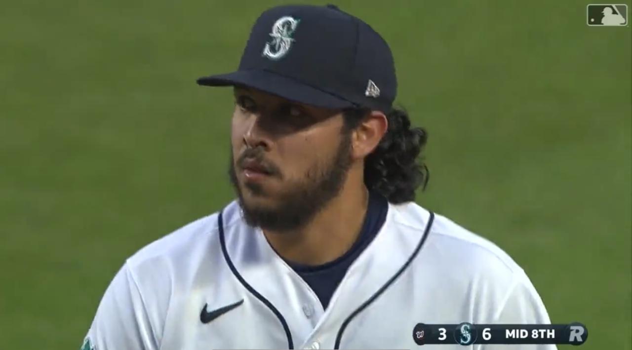 ¡MLB! Con ponche a Meneses, luce en relevo el mochitense Andrés Muñoz
