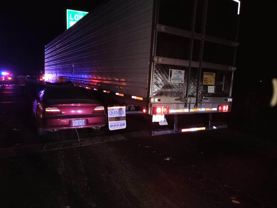 Dos lesionados y fuertes daños arrojan par de carambolas por  la México 15 en Guasave