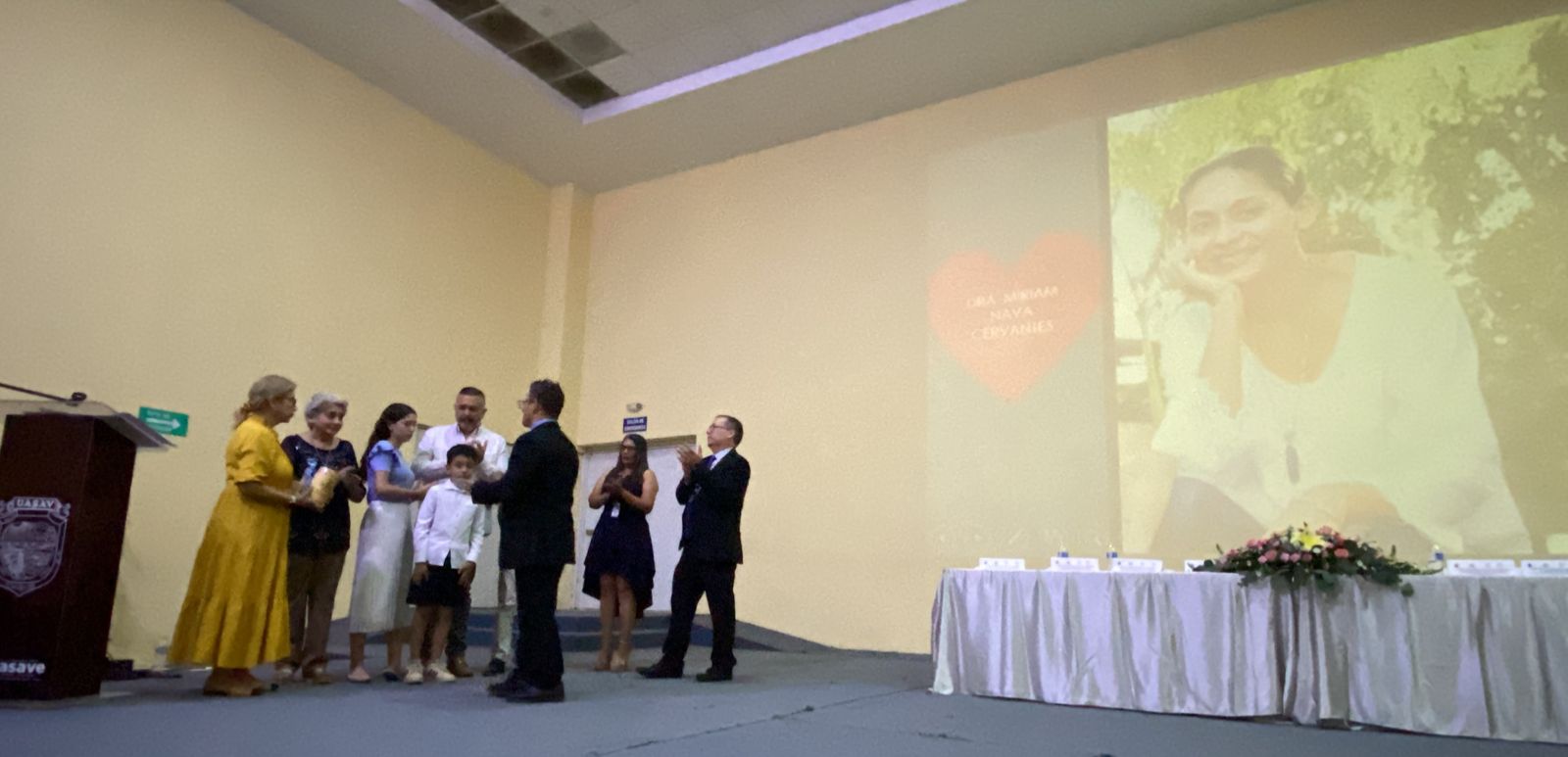 Reconocen a Miriam Nava en homenaje póstumo