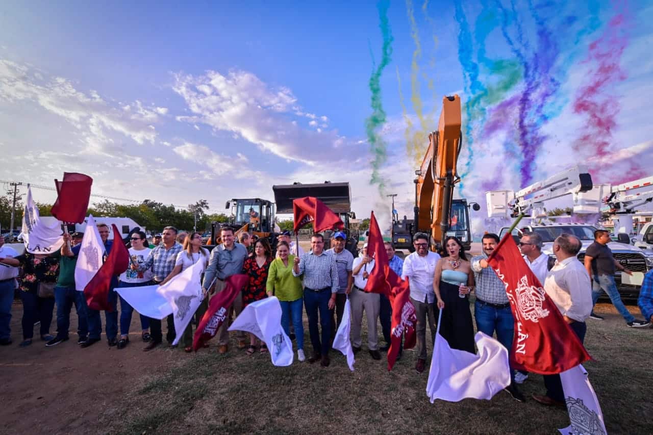 Ayuntamiento de Mazatlán invierte 30 mdp en equipo y maquinaria para Obras Públicas y Servicios