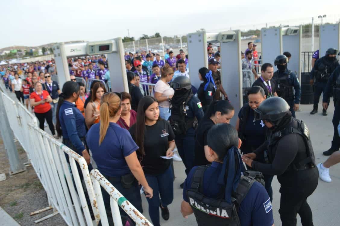 ¡A visitar Barandilla! 6 detenidos deja el primer partido de Mazatlán en 