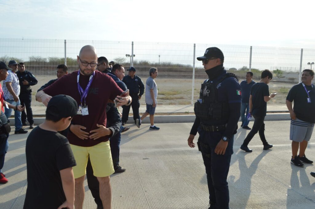 ¡A visitar Barandilla! 6 detenidos deja el primer partido de Mazatlán en "El Kraken"