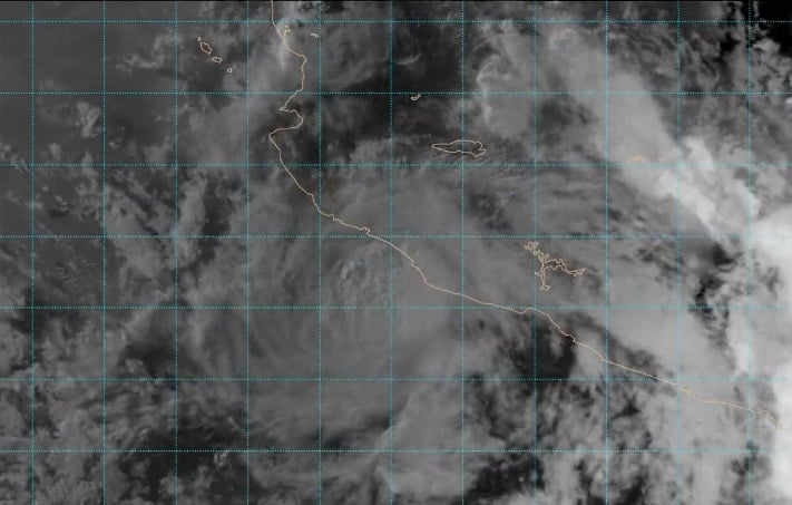 ¡Alerta máxima “Beatriz” roza las costas mexicanas! Está en uno de los puntos más cercanos a tierra