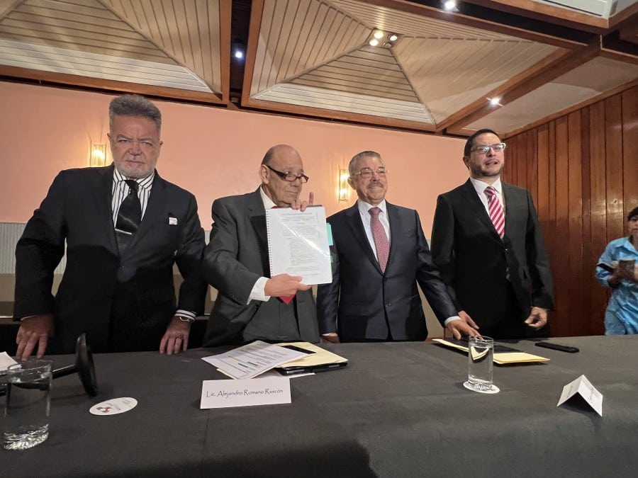 El abogado Eduardo Andrade señaló que las acusaciones que surgieron en su contra tuvieron como fin dañar la imagen y prestigio de Esquivel Mossa, en el marco del cambio de presidente de la Suprema Corte de Justicia de la Nación (SCJN).