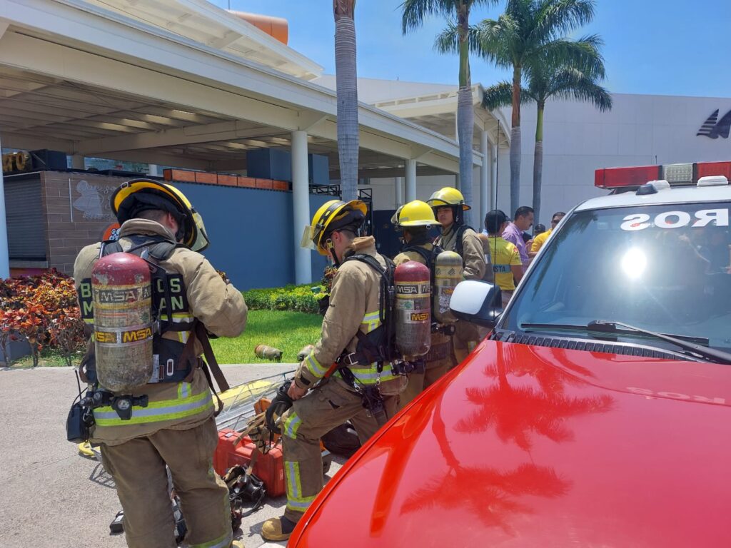 Incendio en plaza comercial de Mazatlán fue en un local de comida china