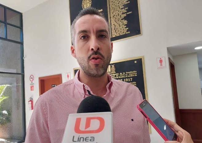 diputado local por el Partido Sinaloense (PAS), Gene René Bojórquez Ruiz, se encuentra hospitalizado en Hermosillo, Sonora.