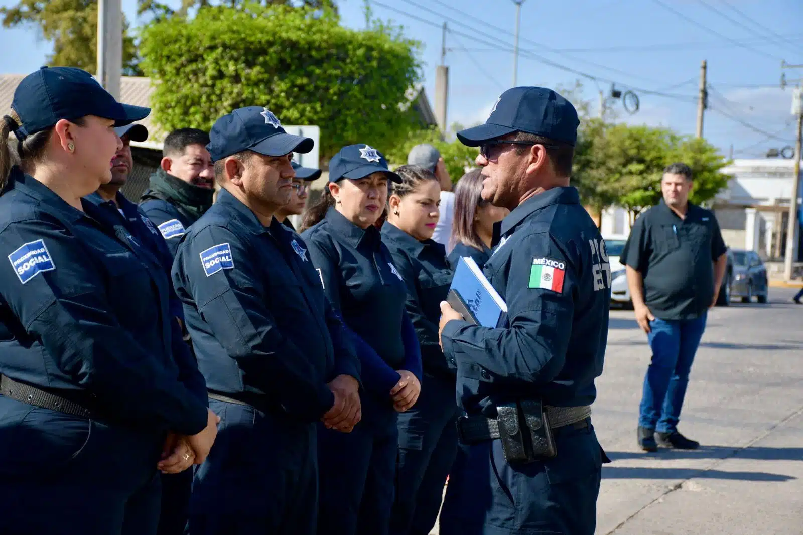 Dirección de Seguridad Pública y Tránsito Municipal de Salvador Alvarado se entregarán por concurso